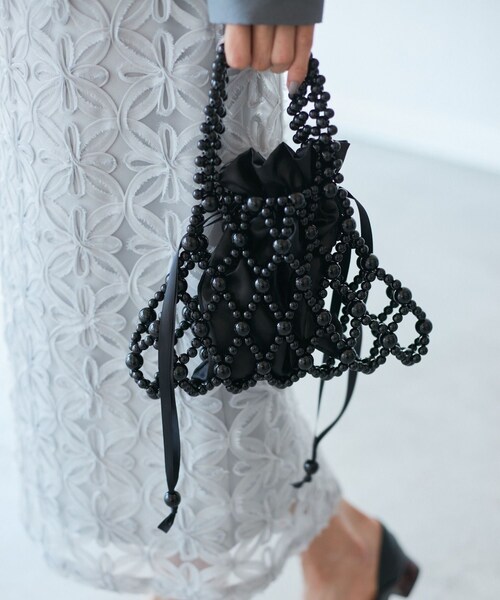 ROPE' PICNIC（ロペピクニック）の「ポーチ付きビーズハンドバッグ（ハンドバッグ・レディース・ブラック/オフホワイト・F）」の2枚目の写真
