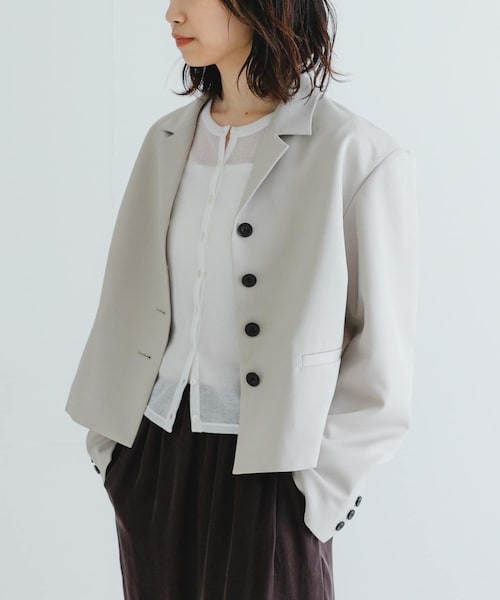 URBAN RESEARCH（アーバンリサーチ）の「new basic　ボックスショートジャケット（テーラードジャケット・レディース・BLACK/L.BEIGE・FREE）」の2枚目の写真