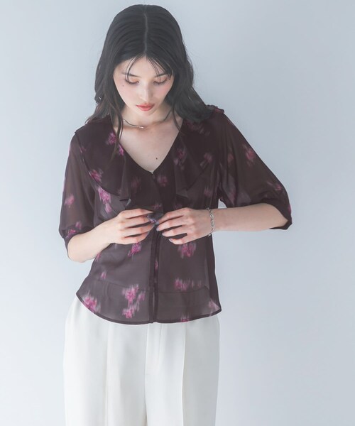 URBAN RESEARCH ROSSO（アーバンリサーチロッソ）の「ダークプリントフリルブラウス（シャツ/ブラウス・レディース・BROWN/BLACK・Free）」の16枚目の写真