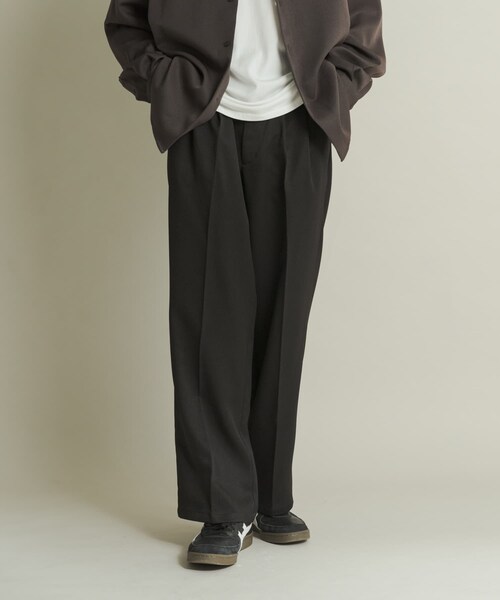 SENSE OF PLACE by URBAN RESEARCH(センスオブプレイスバイアーバンリサーチ)の「ウールライクダブルタックワイドパンツ(その他パンツ・メンズ・BLACK/CHARCOAL/GREIGE/D.NAVY・S/M/L)」の9枚目の写真
