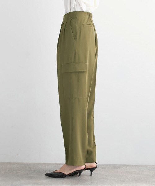 URBAN RESEARCH ROSSO（アーバンリサーチロッソ）の「センタープレスカーゴパンツ（その他パンツ・レディース・IVORY/KHAKI・FREE）」の21枚目の写真