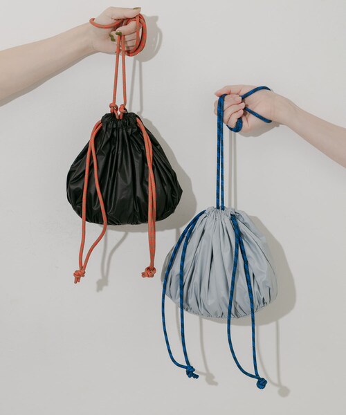 SMELLY（スメリー）の「ギャザーキンチャクショルダー（ショルダーバッグ・レディース・GRY/BLK・-）」の14枚目の写真