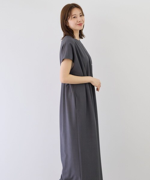Jayro(ジャイロ)の「リネンタッチタックイージーワンピース(ワンピース・レディース・ブラック/チャコール/ベージュ・M)」の18枚目の写真