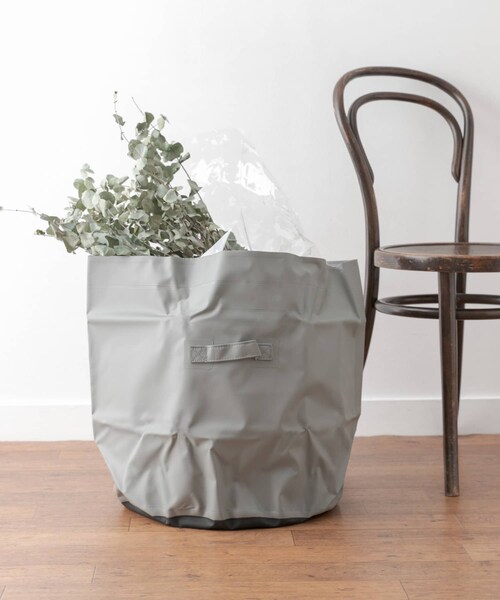 URBAN RESEARCH DOORS（アーバンリサーチドアーズ）の「『別注』HIGHTIDE×DOORS LIVING PRODUCTS　タープバッグ L（インテリア雑貨・メンズ・カーキ/アイボリー/グレー・L）」の2枚目の写真