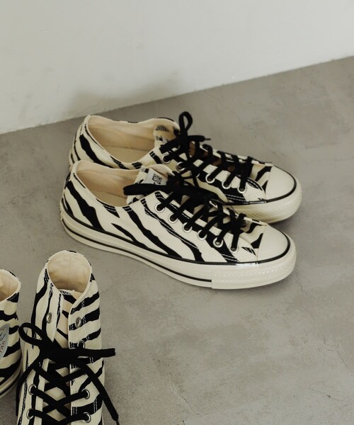 SENSE OF PLACE by URBAN RESEARCH(センスオブプレイスバイアーバンリサーチ)の「『WEB限定』CONVERSEALL ALL STAR US ZEBRA OX(スニーカー・レディース・WHITE・22.5/23.5/24.5)」の17枚目の写真