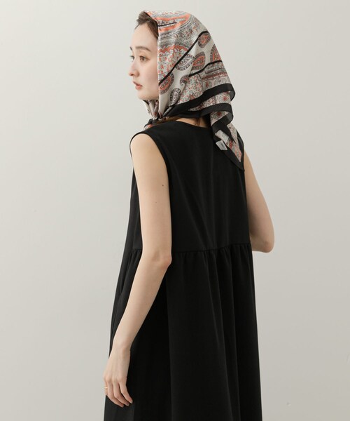 SENSE OF PLACE by URBAN RESEARCH（センスオブプレイスバイアーバンリサーチ）の「ZIPVネックカットワンピース（ワンピース・レディース・GRAY/BLACK/BEIGE・COMPACT/one）」の8枚目の写真