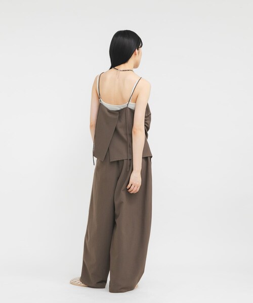 KBF（ケイビーエフ）の「ドレープキャミソールSETパンツ（セットアップ・レディース・BROWN/BLACK/BEIGE・One）」の22枚目の写真