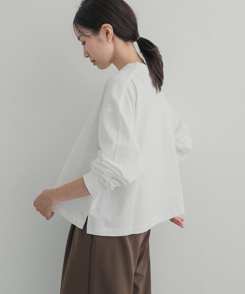 URBAN RESEARCH DOORS（アーバンリサーチドアーズ）の「GrowOrganic 刺しゅうロングスリーブTシャツ（Tシャツ/カットソー・レディース・OFF/CHARCOAL/BURGUNDY・Free）」の7枚目の写真