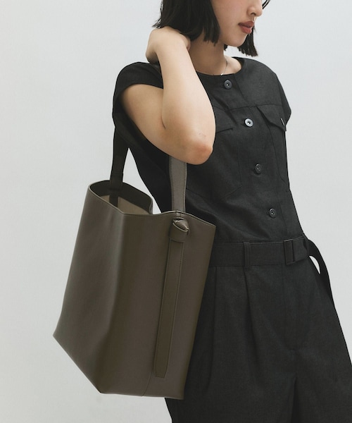 ADAM ET ROPE'(アダムエロペ)の「ムスビ3WAYワンショルダーバッグ(ショルダーバッグ・レディース・ブラック/カーキ/ワイン・F)」の8枚目の写真