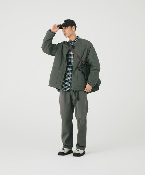 EKAL（エカル）の「『UR TECH』ナイロンタッサーブルゾン（その他アウター・メンズ・ストーンベージュ/グラファイト/レイクウッド・M/L）」の9枚目の写真