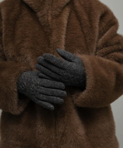 URBAN RESEARCH Sonny Label（アーバンリサーチサニーレーベル）の「ケーブルニットグローブ（ベルト・レディース・Lグレー/ブラック/チャコール・One）」の3枚目の写真