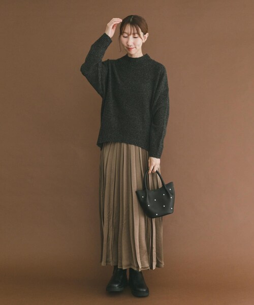 ITEMS URBANRESEARCH（アイテムズ アーバンリサーチ）の「サテンプリーツスカート（スカート・レディース・CHA/BRN/P.BEG・FREE）」の16枚目の写真