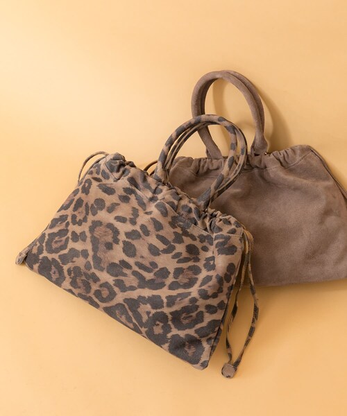 URBAN RESEARCH（アーバンリサーチ）の「Ch!iii×URBAN RESEARCH　別注Squeeze clutch（クラッチバッグ・レディース・Leopard/Taupe・-）」の21枚目の写真