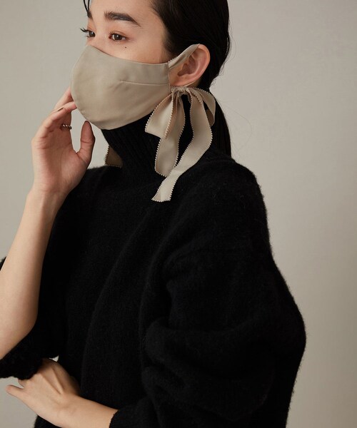 ADAM ET ROPE'（アダムエロペ）の「【トロワズィエムチャコ】リボンマスク（その他・レディース・ブラック/グレー系/ダークブラウン/サックス/ピンク/クリーム・F）」の9枚目の写真