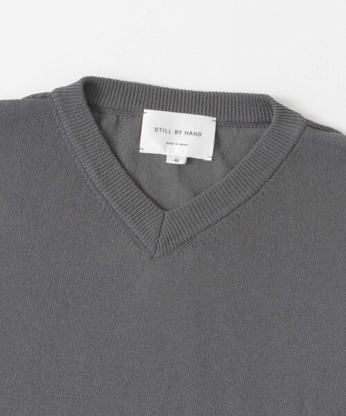 STILL BY HAND Shallow v-neck sweater