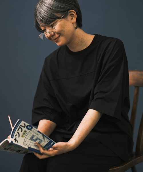 URBAN RESEARCH(アーバンリサーチ)の「Wide Dad BREEZY TECH SHORT-SLEEVE T-SHIRTS(Tシャツ/カットソー・メンズ・D.NAVY/BLACK/CHARCOAL・1/2)」の1枚目の写真