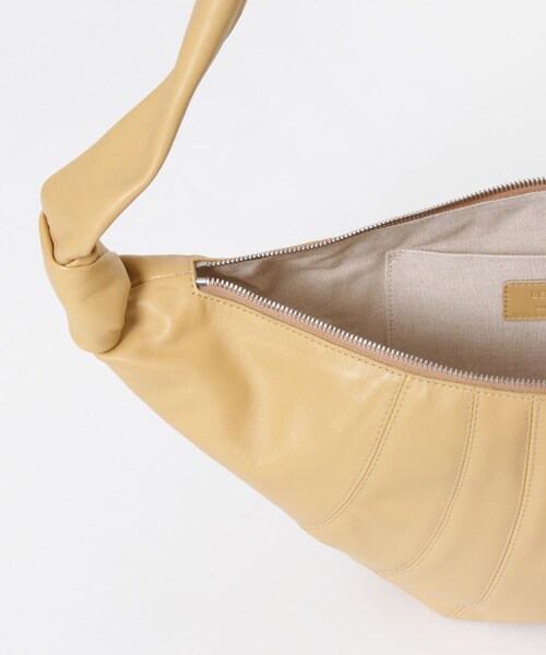 URBAN RESEARCH(アーバンリサーチ)の「LEMAIRE MEDIUM CROISSANT BAG(ショルダーバッグ・メンズ・BLACK/D.CHOCO/GINGER・OS)」の15枚目の写真