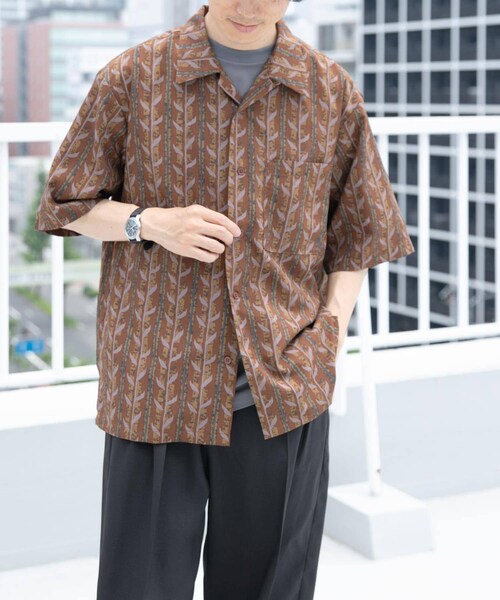 ITEMS URBANRESEARCH(アイテムズ アーバンリサーチ)の「リーフプリントオープンカラー半袖シャツ(シャツ/ブラウス・メンズ・BEG/BRN/BLK・M/L)」の7枚目の写真
