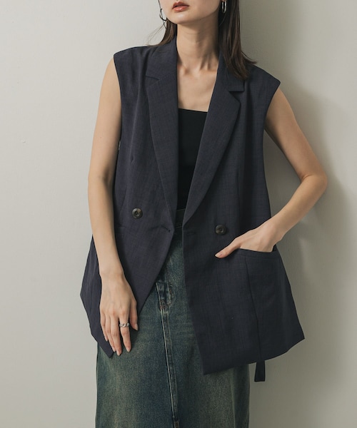 SENSE OF PLACE by URBAN RESEARCH（センスオブプレイスバイアーバンリサーチ）の「『UR TECH DRYLUXE』リネンライクサイドベルトジレ（ベスト・レディース・BLACK/GREIGE/CHARCOAL/NAVY・one）」の7枚目の写真