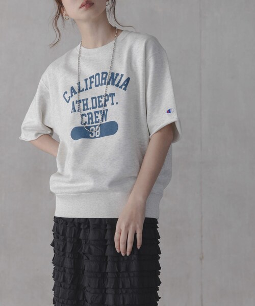 URBAN RESEARCH Sonny Label（アーバンリサーチサニーレーベル）の「『別注』CHAMPION×Sonny Label　ロゴスウェットTシャツ（スウェット・レディース・ホワイト/スカイブルー/ネイビー/オートミール・M/L）」の2枚目の写真