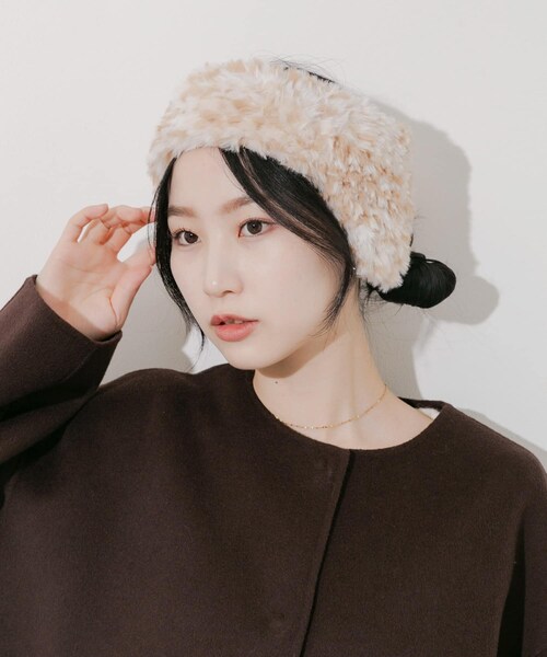 SMELLY（スメリー）の「ファーフラップヘアバンド（ヘアバンド・レディース・GRY/BEG・-）」の15枚目の写真