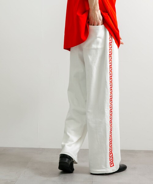 URBAN RESEARCH(アーバンリサーチ)の「551蓬莱×UR SWEAT PANTS(スウェットパンツ・メンズ・OFF/TOP GRAY/BLACK・M/L)」の14枚目の写真
