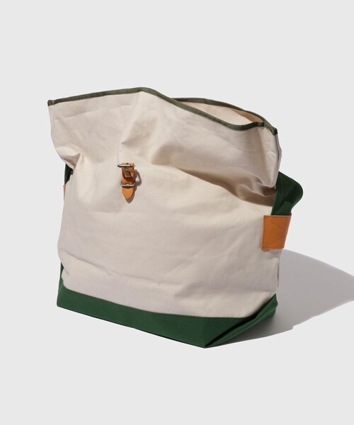 ADAM ET ROPE'（アダムエロペ）の「【Little Yarmouth/リトルヤーマス】Canvas Messenger Bag（トートバッグ・メンズ・ブラック/キナリ・F）」の7枚目の写真