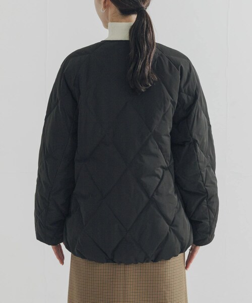 URBAN RESEARCH(アーバンリサーチ)の「コクーンキルティングダウン(その他アウター・レディース・OFF WHITE/BROWN/BLACK・S/Free)」の20枚目の写真