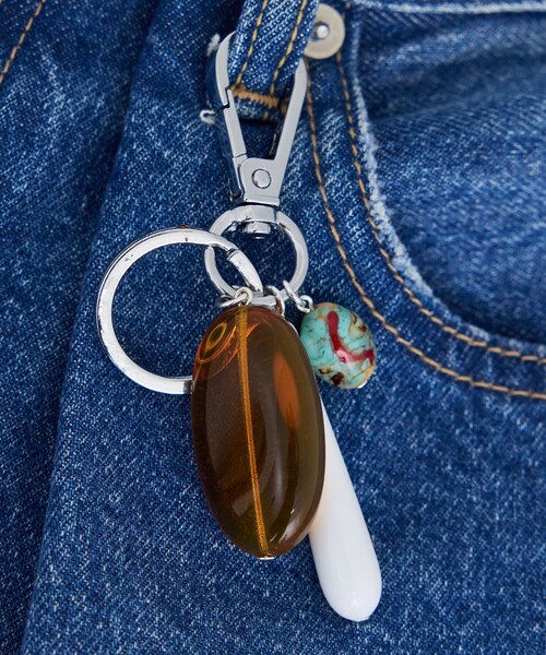 ADAM ET ROPE'(アダムエロペ)の「【J'aDoRe・店舗限定】【Sisi Joia(シシ ジョイア)】KEYCHAIN(キーホルダー・レディース・ダークブラウン系・F)」の4枚目の写真