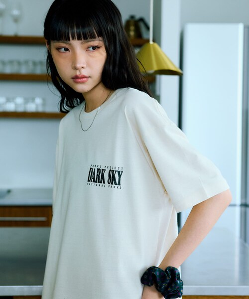 THE GOODLAND MARKET（ザグッドランドマーケット）の「PARKS PROJECT　Ecorich Dark Sky S/S Tee（Tシャツ/カットソー・メンズ・OFF・S/L）」の4枚目の写真