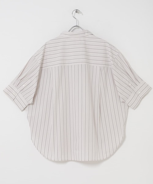 URBAN RESEARCH DOORS(アーバンリサーチドアーズ)の「GYMPHLEX SHORT SHIRTS SHORT-SLEEVE(シャツ/ブラウス・レディース・WHITE・14)」の6枚目の写真
