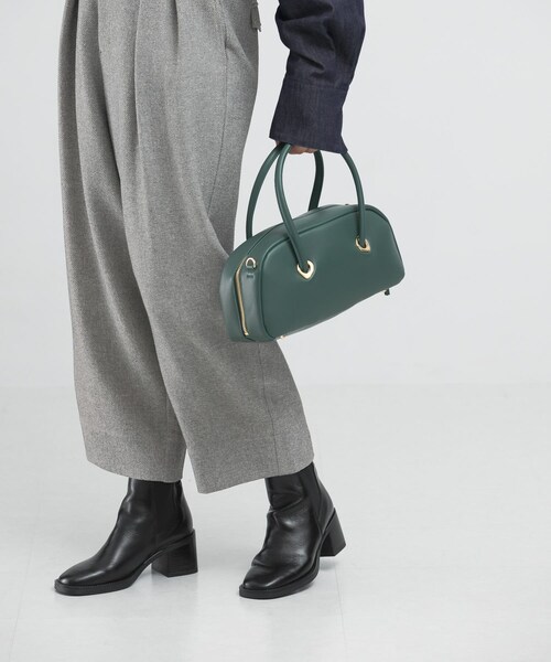 URBAN RESEARCH ROSSO（アーバンリサーチロッソ）の「LE VERNIS　Eyelet wide boston（ボストンバッグ・レディース・オリーブ/モカ/ブラック・-）」の4枚目の写真