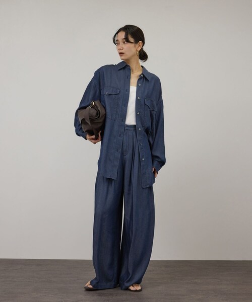 ADAM ET ROPE'(アダムエロペ)の「デニムライクタックフォルムワイドパンツ / セットアップ対応(その他パンツ・レディース・ブルー系/サックス・M/S)」の19枚目の写真