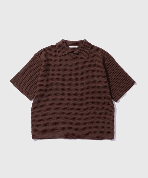 ADAM ET ROPE'（アダムエロペ）の「【AURALEE/オーラリー】TUSSAH SILK COTTON MESH KNIT SKIPPER POLO（ポロシャツ・メンズ・キナリ/ダークブラウン・3/4）」の5枚目の写真