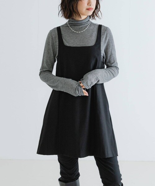 URBAN RESEARCH(アーバンリサーチ)の「スクエアネックミニジャンパーワンピース(ワンピース・レディース・BLACK/CHARCOAL・FREE)」の3枚目の写真