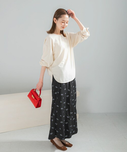 URBAN RESEARCH ROSSO（アーバンリサーチロッソ）の「ストレッチジョーゼットプルオーバー（シャツ/ブラウス・レディース・OFF/MOCHA/BLACK・Free）」の7枚目の写真