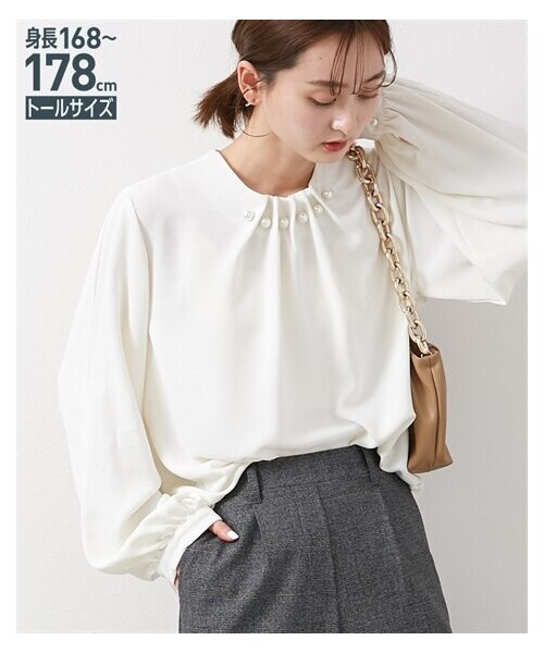 nissen（ニッセン）の「高身長　パールモチーフギャザー袖2WAYブラウス（トールサイズ）（シャツ/ブラウス・レディース・アイボリー/オフホワイト系花柄・MTT/LTT/LLTT/3LTT/4LTT/5LTT）」の5枚目の写真