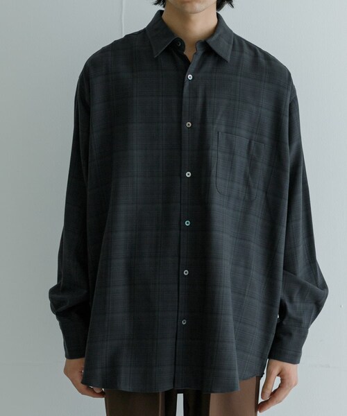 URBAN RESEARCH（アーバンリサーチ）の「MARKAWARE　COMFORT FIT SHIRTS（シャツ/ブラウス・メンズ・CHA CHK/GREIGE CHK・2/3）」の3枚目の写真