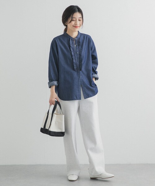 URBAN RESEARCH DOORS(アーバンリサーチドアーズ)の「フロントフリルシャツ(シャツ/ブラウス・レディース・NATURAL/INDIGO・Free)」の20枚目の写真