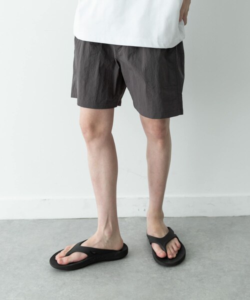URBAN RESEARCH Sonny Label（アーバンリサーチサニーレーベル）の「ナイロンイージーバギーショートパンツ（その他パンツ・メンズ・ブラック/グレー/ネイビー・M/L）」の20枚目の写真