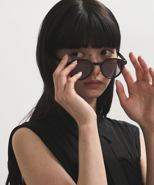 ADAM ET ROPE'（アダムエロペ）の「【WEB限定】・【定番人気】クラウンパントクリアフレームサングラス（サングラス・レディース・ブラック/ライトグレー・F）」の19枚目の写真