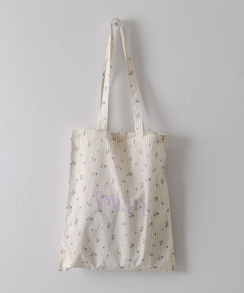 SMELLY（スメリー）の「プリントトートバッグM（トートバッグ・レディース・BLU.CHECK/YEL.CHECK/DOT/FLOWER/EMBROIDERY・M）」の4枚目の写真