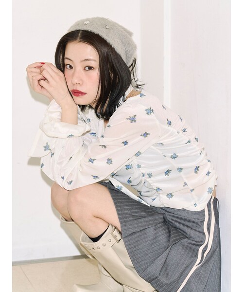 jouetie(ジュエティ)の「【kaorinomori×jouetie】ビジューバブーシュカ(その他ヘアアクセサリー・レディース・グレー/ブラック・F)」の7枚目の写真