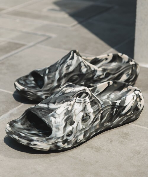 URBAN RESEARCH DOORS(アーバンリサーチドアーズ)の「MERRELL Exclusive HYDRO SLIDE 2(サンダル・メンズ・BLK/WHT・25/26/27/28/29)」の6枚目の写真