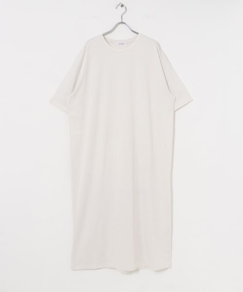 URBAN RESEARCH（アーバンリサーチ）の「ルーズTシャツワンピース（ワンピース・レディース・BLACK/STEEL・FREE）」の2枚目の写真