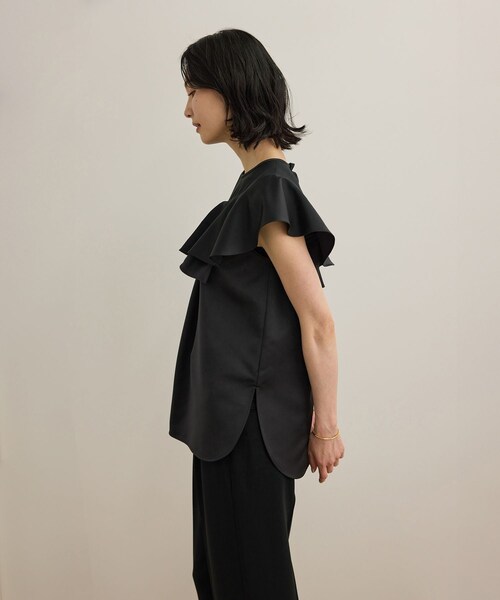 ROPE'(ロペ)の「サテンラッフルブラウス/洗える(シャツ/ブラウス・レディース・ブラック/オフホワイト・F)」の13枚目の写真