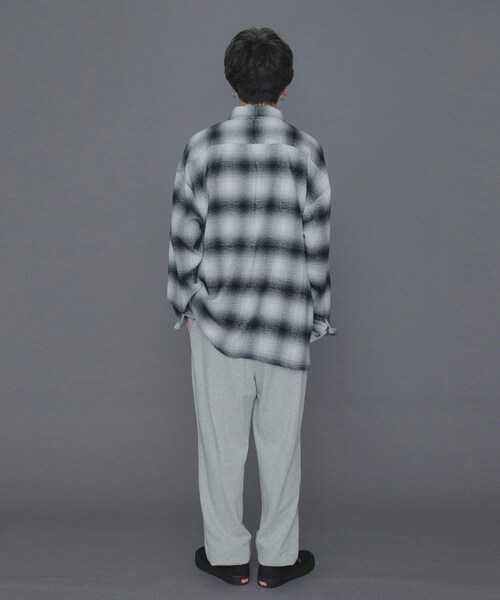 SENSE OF PLACE by URBAN RESEARCH（センスオブプレイスバイアーバンリサーチ）の「『ユニセックス』Uiscel　ヘビーウエイトジョガースウェットパンツ（スウェットパンツ・レディース・OATMEAL/TOP GRAY・M/L）」の9枚目の写真