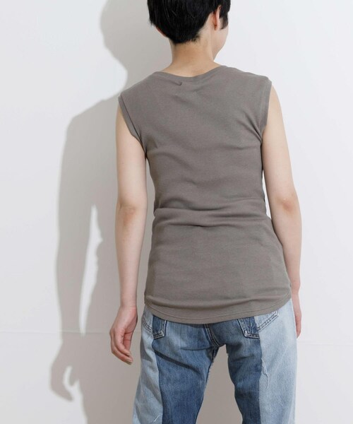 THE GOODLAND MARKET(ザグッドランドマーケット)の「『別注』MIDIUMISOLID×TGM Mix organic cotton tank-top(タンクトップ・レディース・Off/Black/Mocha・FREE)」の19枚目の写真