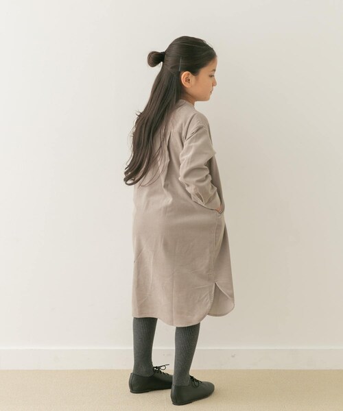 URBAN RESEARCH DOORS（アーバンリサーチドアーズ）の「『親子リンク』『UR TECH』コーデュロイシャツワンピース(KIDS)（ワンピース・キッズ・GREIGE/GRAY/MUSTARD・105/120/135）」の21枚目の写真