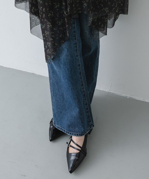 SENSE OF PLACE by URBAN RESEARCH（センスオブプレイスバイアーバンリサーチ）の「『軽量/消臭/抗菌』ベルトデザインミュール（パンプス・レディース・SILVER/BLACK・S/M/L）」の6枚目の写真